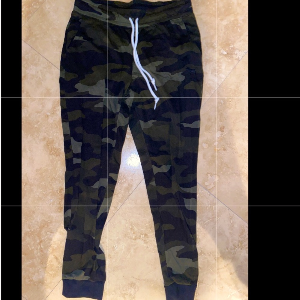 PINK camo joggers